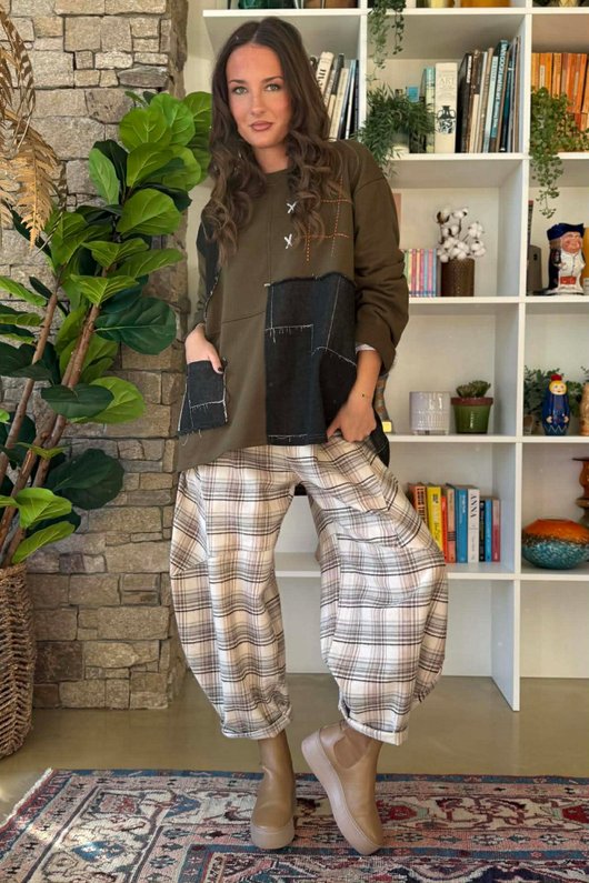 Duran Panel Grid Applique Sweatshirt Khaki